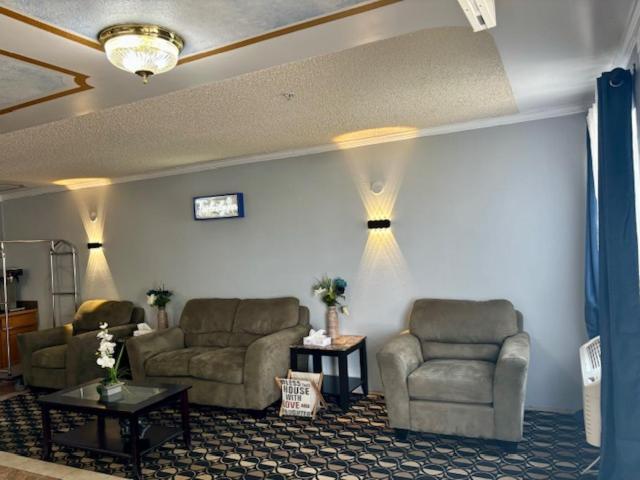 Fairbridge Inn & Suites Sunnyside Exterior foto